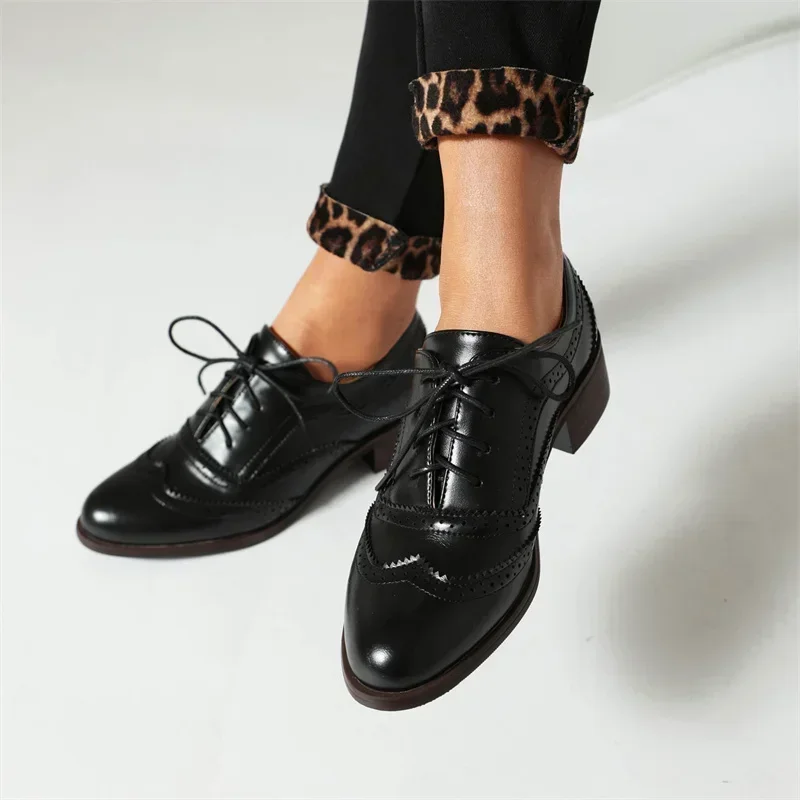 Sapatilhas britânicas mulheres - Oxford Lace Up Women avaliação e preço